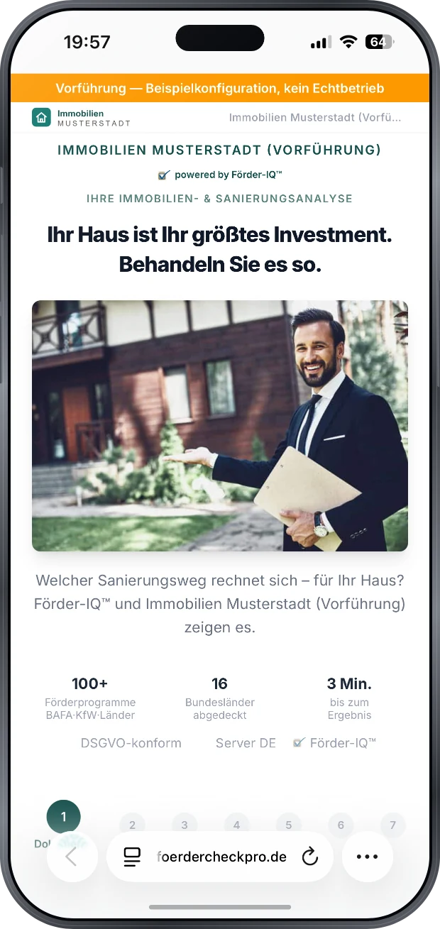 Einstiegsseite des Sanierungschecks unter der Marke eines Maklers, mit Logo, Foto und der Zeile „Ihr Haus ist Ihr groesstes Investment. Behandeln Sie es so."